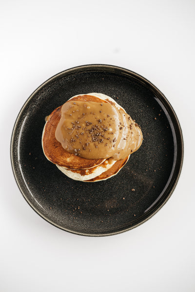 SALTED CARAMEL PROTEIN PANCAKES
